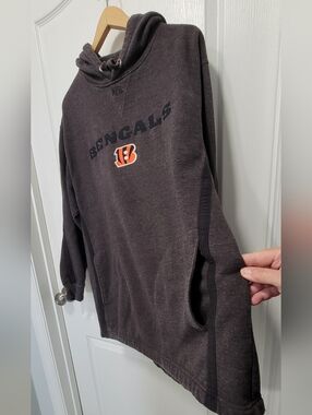 NFL Black Cincinnati Bengals Pullover Hoodie with Orange Logo